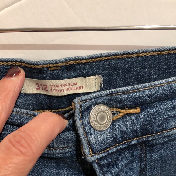 Sz31” Levi’s 312 shaping slim jean - Picture 6 of 7